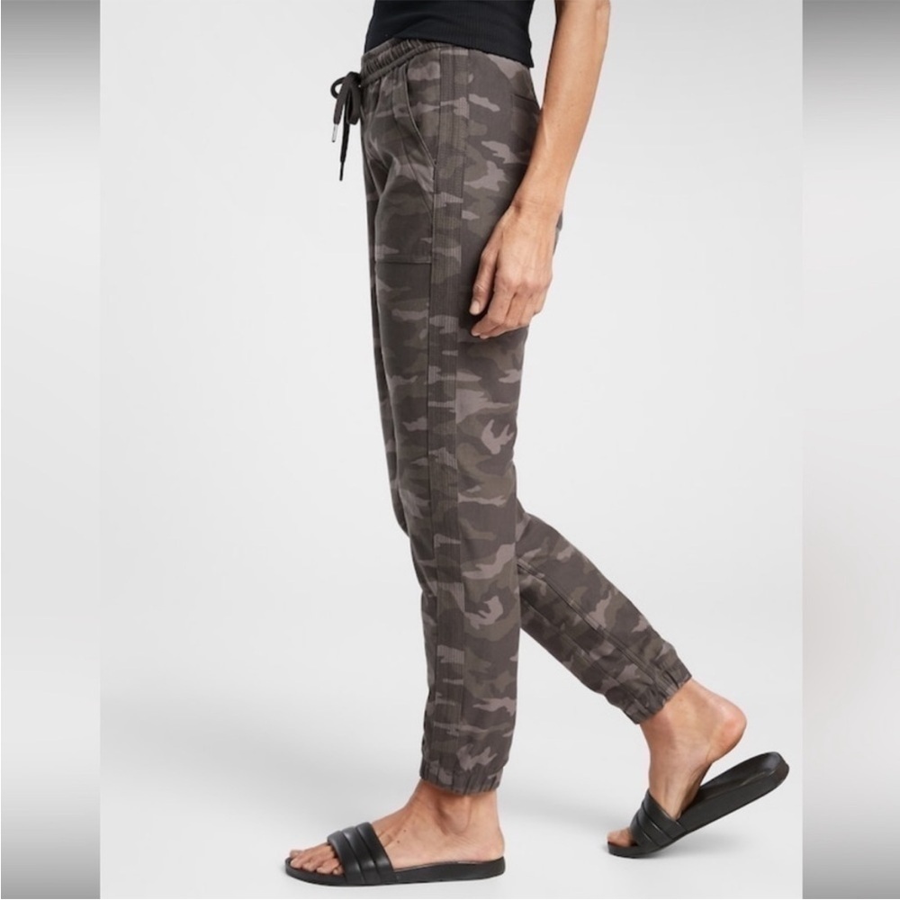 Athleta Camo Farallon Mid Rise Jogger - Picture 2 of 10